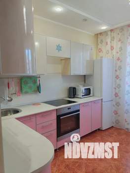 1-к квартира, посуточно, 40м2, 18/24 этаж