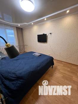 1-к квартира, посуточно, 36м2, 2/9 этаж