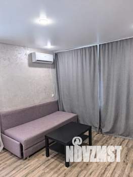 Студия квартира, посуточно, 35м2, 1/5 этаж