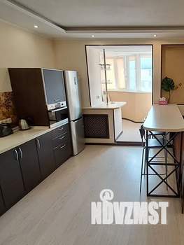 Студия квартира, посуточно, 47м2, 9/9 этаж