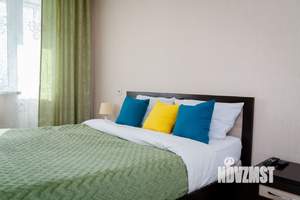 1-к квартира, посуточно, 36м2, 3/9 этаж