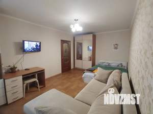 1-к квартира, посуточно, 38м2, 4/9 этаж