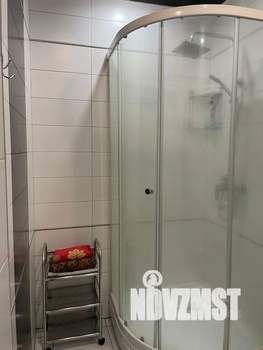 Студия квартира, посуточно, 42м2, 20/24 этаж