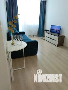 1-к квартира, посуточно, 38м2, 8/24 этаж