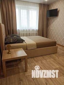 1-к квартира, посуточно, 36м2, 2/10 этаж