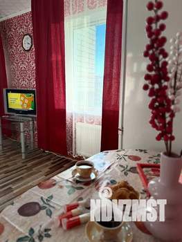 1-к квартира, посуточно, 37м2, 9/16 этаж