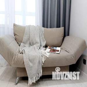 1-к квартира, посуточно, 42м2, 6/18 этаж