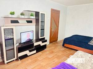 1-к квартира, посуточно, 42м2, 4/9 этаж