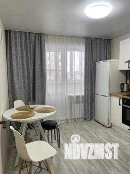 1-к квартира, посуточно, 37м2, 1/9 этаж