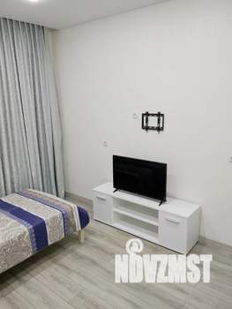 1-к квартира, посуточно, 40м2, 9/16 этаж