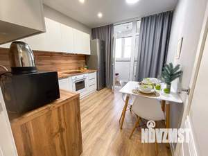 1-к квартира, посуточно, 33м2, 23/25 этаж