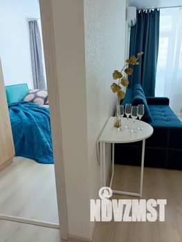 1-к квартира, посуточно, 38м2, 8/24 этаж