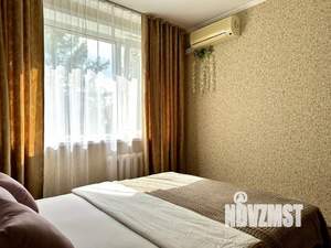 1-к квартира, посуточно, 53м2, 1/1 этаж