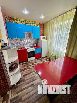 1-к квартира, посуточно, 40м2, 1/9 этаж