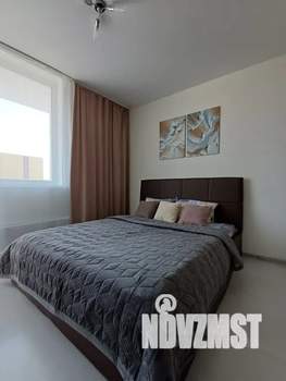 Студия квартира, посуточно, 32м2, 24/24 этаж