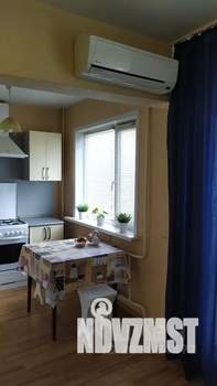 1-к квартира, посуточно, 33м2, 4/5 этаж