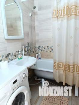 Студия квартира, посуточно, 35м2, 19/24 этаж