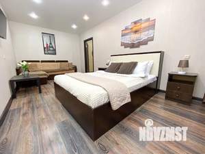 1-к квартира, посуточно, 35м2, 7/10 этаж