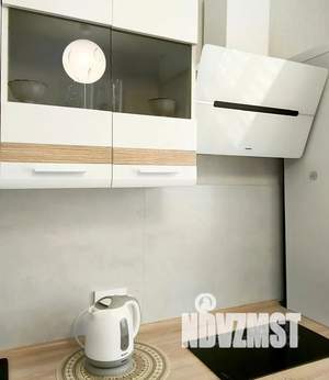 1-к квартира, посуточно, 40м2, 6/9 этаж