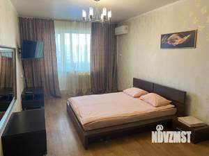 1-к квартира, посуточно, 46м2, 7/10 этаж