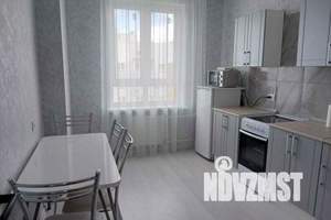 1-к квартира, посуточно, 42м2, 24/24 этаж