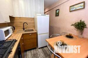 3-к квартира, посуточно, 60м2, 3/5 этаж