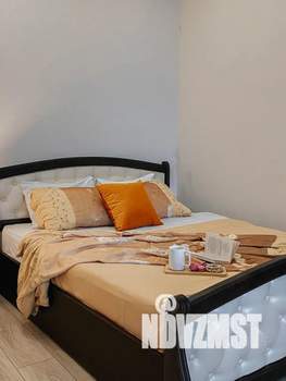 Студия квартира, посуточно, 53м2, 12/18 этаж