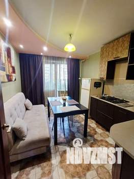 1-к квартира, посуточно, 35м2, 1/9 этаж