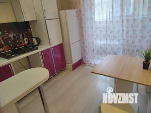 1-к квартира, посуточно, 38м2, 1/5 этаж