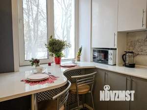 Студия квартира, посуточно, 33м2, 2/4 этаж