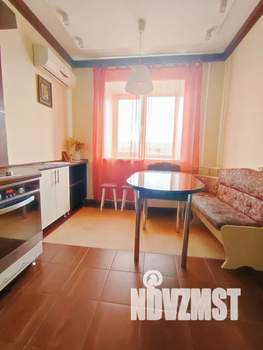 1-к квартира, посуточно, 40м2, 6/9 этаж