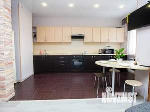 Студия квартира, посуточно, 40м2, 13/18 этаж