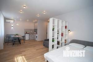 Студия квартира, посуточно, 40м2, 1/19 этаж