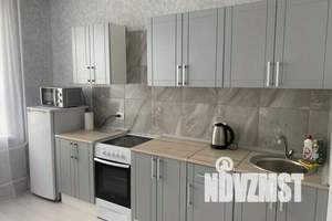 1-к квартира, посуточно, 42м2, 24/24 этаж