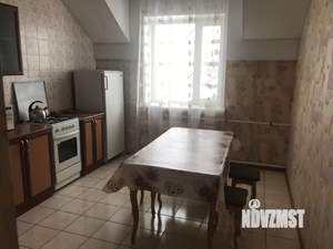 3-к квартира, на длительный срок, 100м2, 4/4 этаж