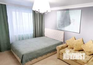 1-к квартира, посуточно, 38м2, 1/10 этаж