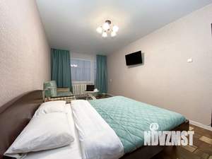1-к квартира, посуточно, 38м2, 1/10 этаж