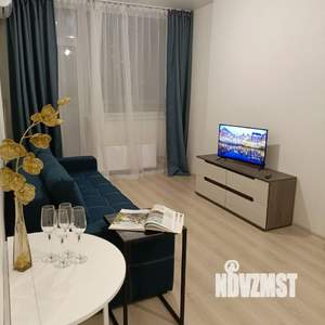 2-к квартира, посуточно, 38м2, 8/24 этаж