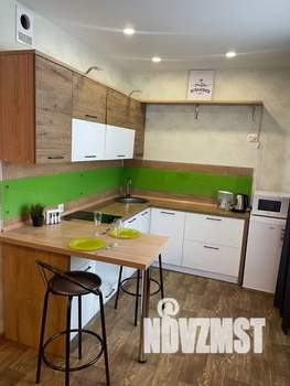 Студия квартира, посуточно, 28м2, 1/9 этаж