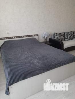 1-к квартира, посуточно, 38м2, 8/10 этаж