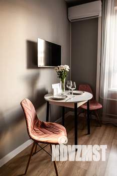 Студия квартира, посуточно, 25м2, 18/24 этаж