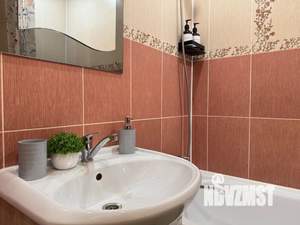 1-к квартира, посуточно, 38м2, 4/10 этаж