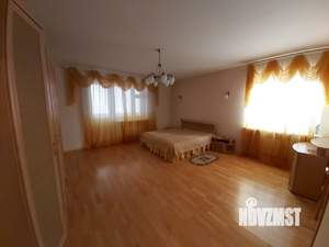 4-к квартира, на длительный срок, 121м2, 2/5 этаж