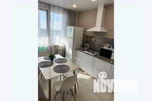 1-к квартира, посуточно, 40м2, 7/9 этаж