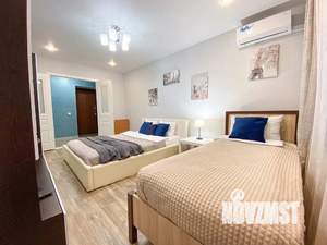 1-к квартира, посуточно, 42м2, 5/10 этаж