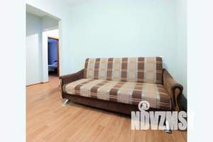 1-к квартира, посуточно, 40м2, 4/9 этаж