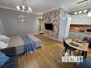 Студия квартира, посуточно, 33м2, 1/4 этаж