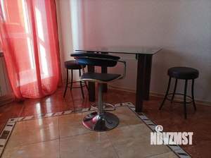 1-к квартира, посуточно, 42м2, 6/9 этаж