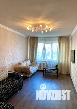 1-к квартира, посуточно, 39м2, 1/9 этаж