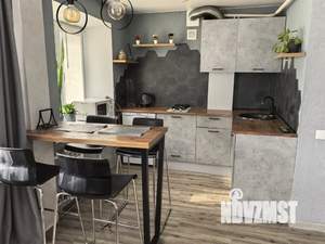 Студия квартира, посуточно, 36м2, 1/5 этаж